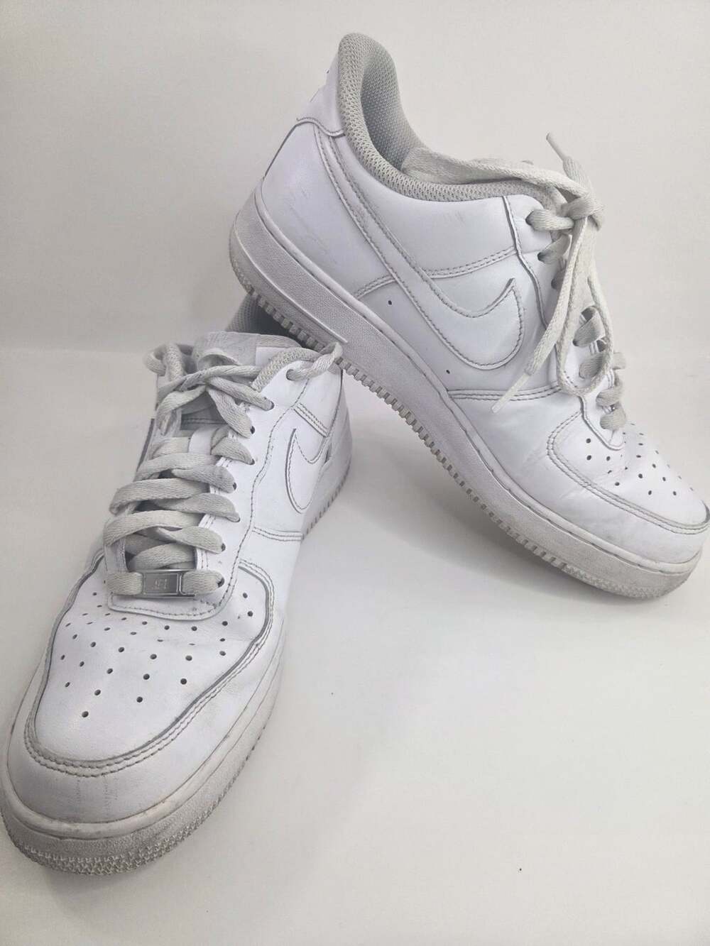 Nike Air Force 1 Low Size 9 White Leather Sneakers